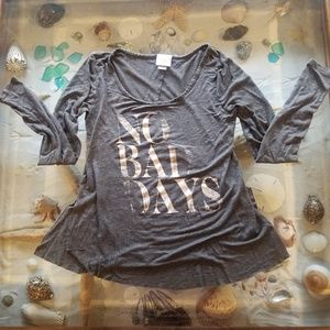 Long sleeve grey "No Bad Days" shirt